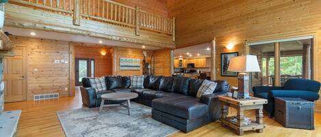 Smart TV, fireplace, ping pong, books