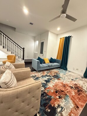 Maison, 3 chambres | Coin séjour