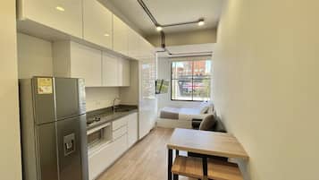 Comfort Apartment, Kitchenette, City View | Bathroom