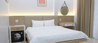 RAW Hostel - Tour & Motorbikes Rental