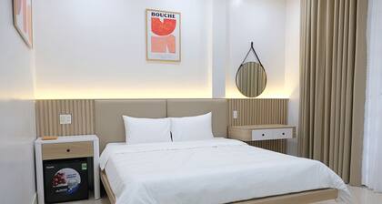 RAW Hostel - Tour & Motorbikes Rental