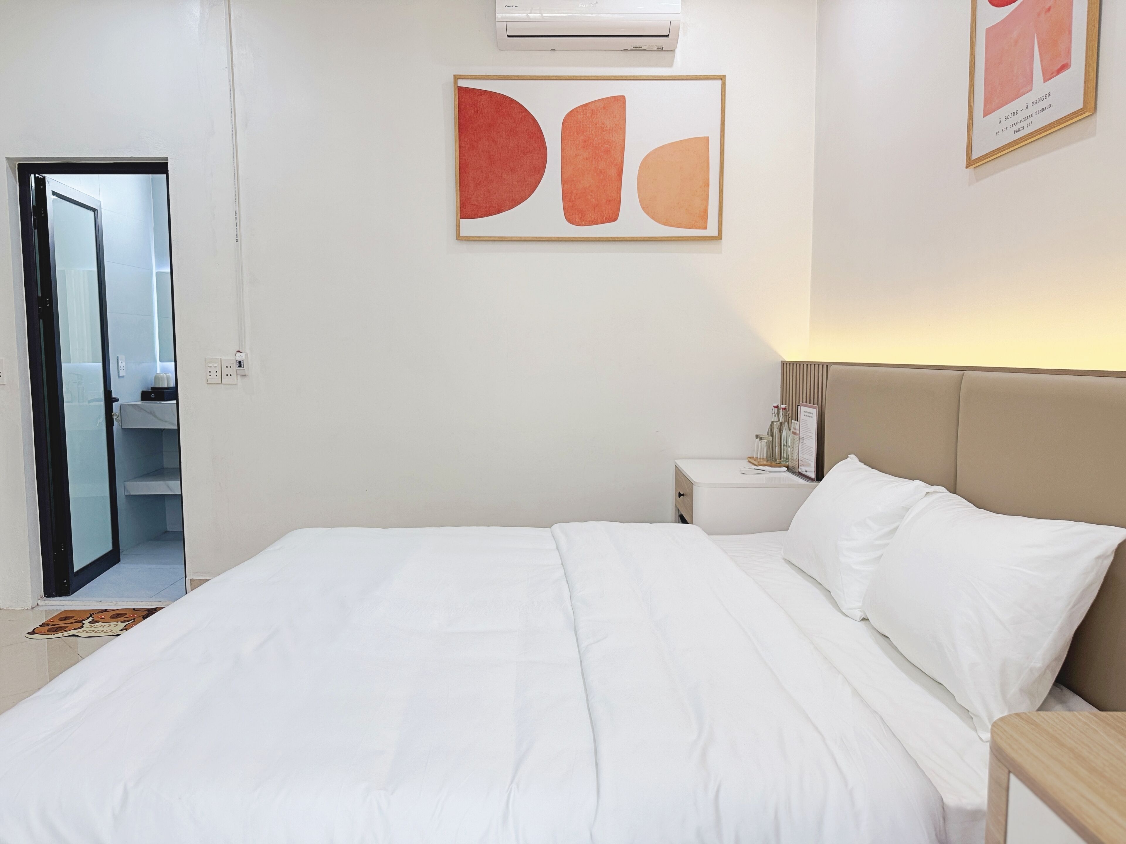 Superior Double Room, Balcony, City View | Desk, laptop workspace, soundproofing, free WiFi