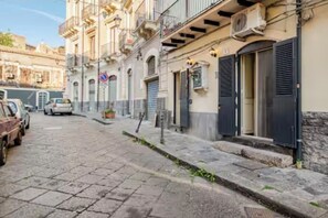 Exterior detail - The house in the center beautiful apartment with all amenities up to 4 people (Catania)