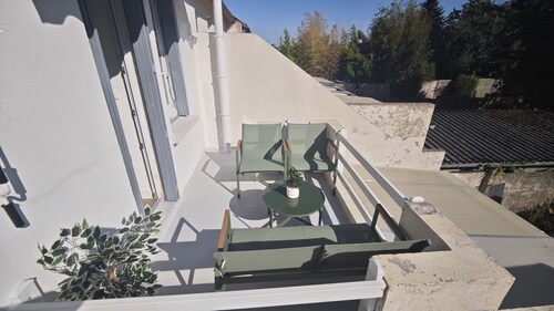 Quiet, friendly house 10pers Garden.garage+free parking.close to amenities