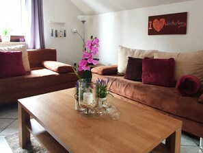 Living room - Winterberg Apartment Near Slopes (Winterberg)