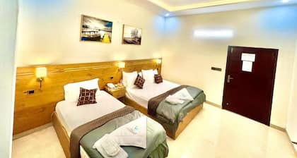 BNB Royal Galaxy Family Hotel