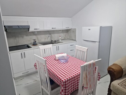 We are located in the heart of Pogradec with just a 4-minute walk from the beach