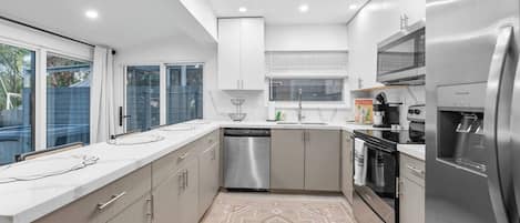 Duplex, Multiple Beds, Non Smoking, Pets Allowed | Private kitchen | Espresso maker