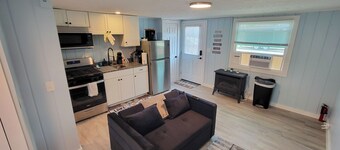 1st Floor Beach Access Studio Apartment U12 in Geneva