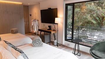 Family Cabin | Premium bedding, minibar, free WiFi, bed sheets