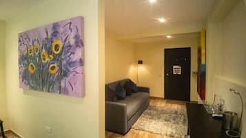 Junior Suite | Living area