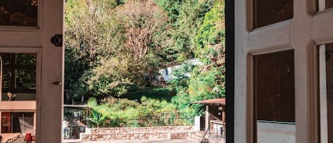 Smart TV de 40 pulgadas con canales por cable, suelo radiante