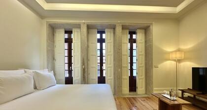 Collection 2B in Oporto