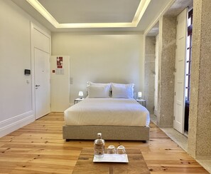 Studio, Smoking - Collection 3T in Oporto (Porto)