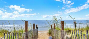 Breathtaking 3 bedroom, 2 bath with ocean view