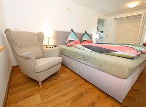 Lägenhet | 2 sovrum, unika möbler och sängkläder