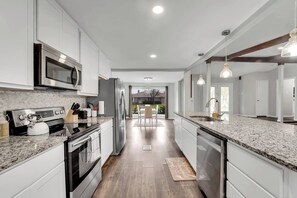 Huis, 4 slaapkamers, uitzicht op tuin, aan tuin | Privékeuken