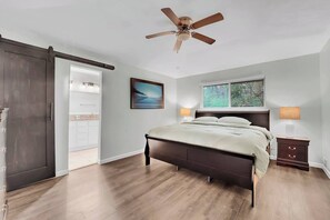 Hus, 4 soverom, hageutsikt, hageområde | Strykejern/-brett og wi-fi (inkludert)