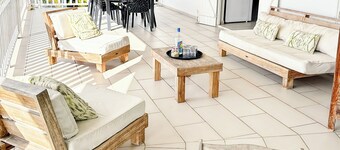 4-star Villa Lauréal with 180° sea view and private pool, ideal for 10 people