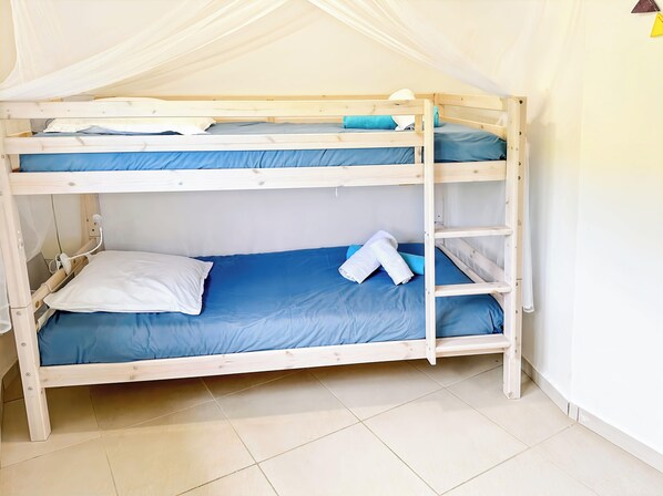 Iron/ironing board, travel crib, WiFi, bed sheets