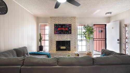 Spacious 3BR El Paso Stay | Great for Families, Nurses & Work Crews