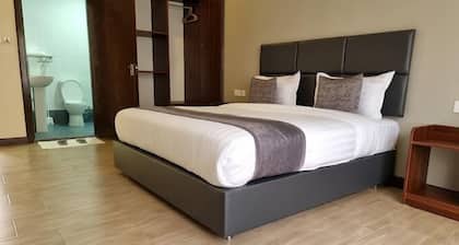 Lake Naivasha Lazurus Lodge