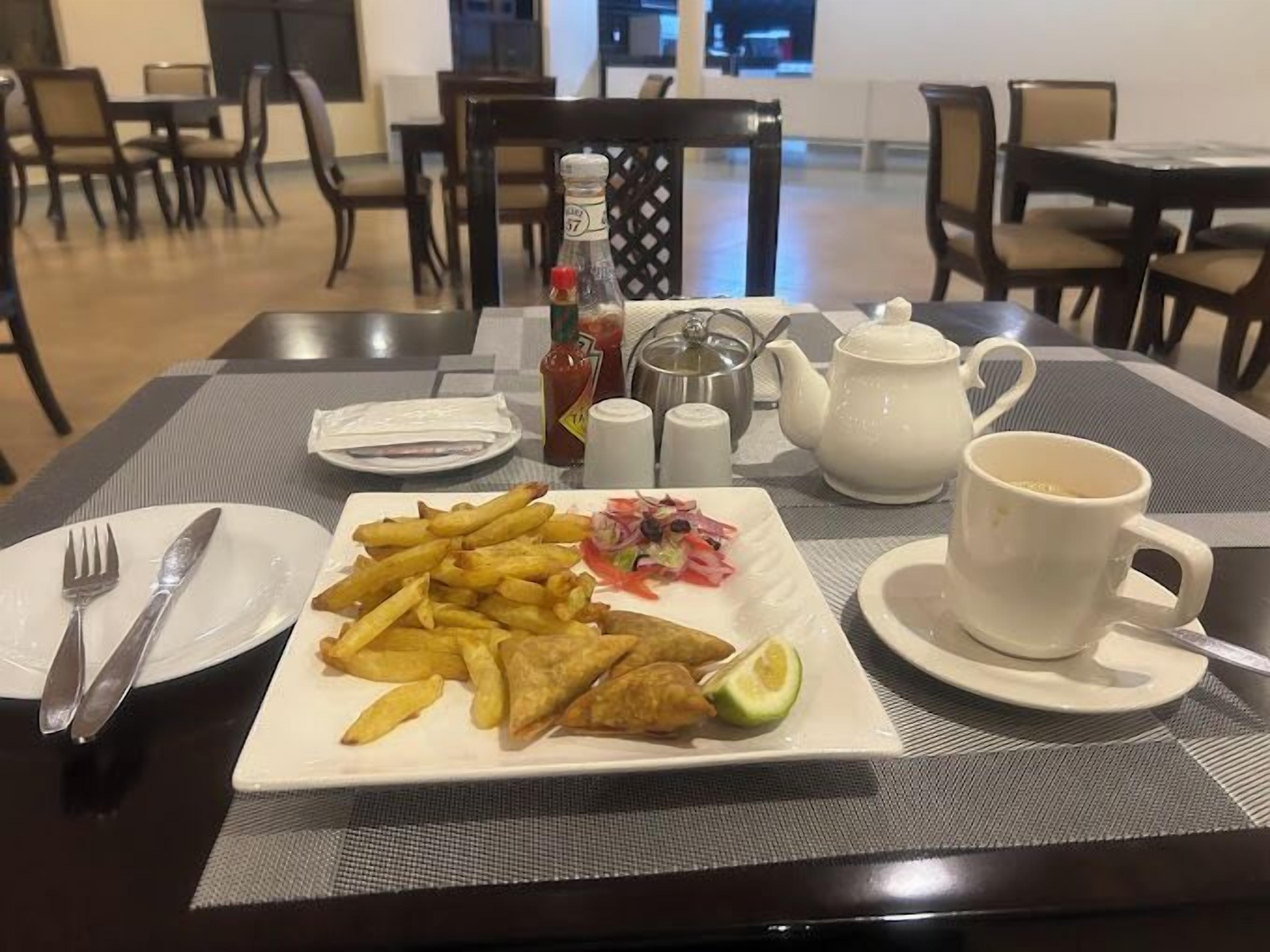 Free daily continental breakfast