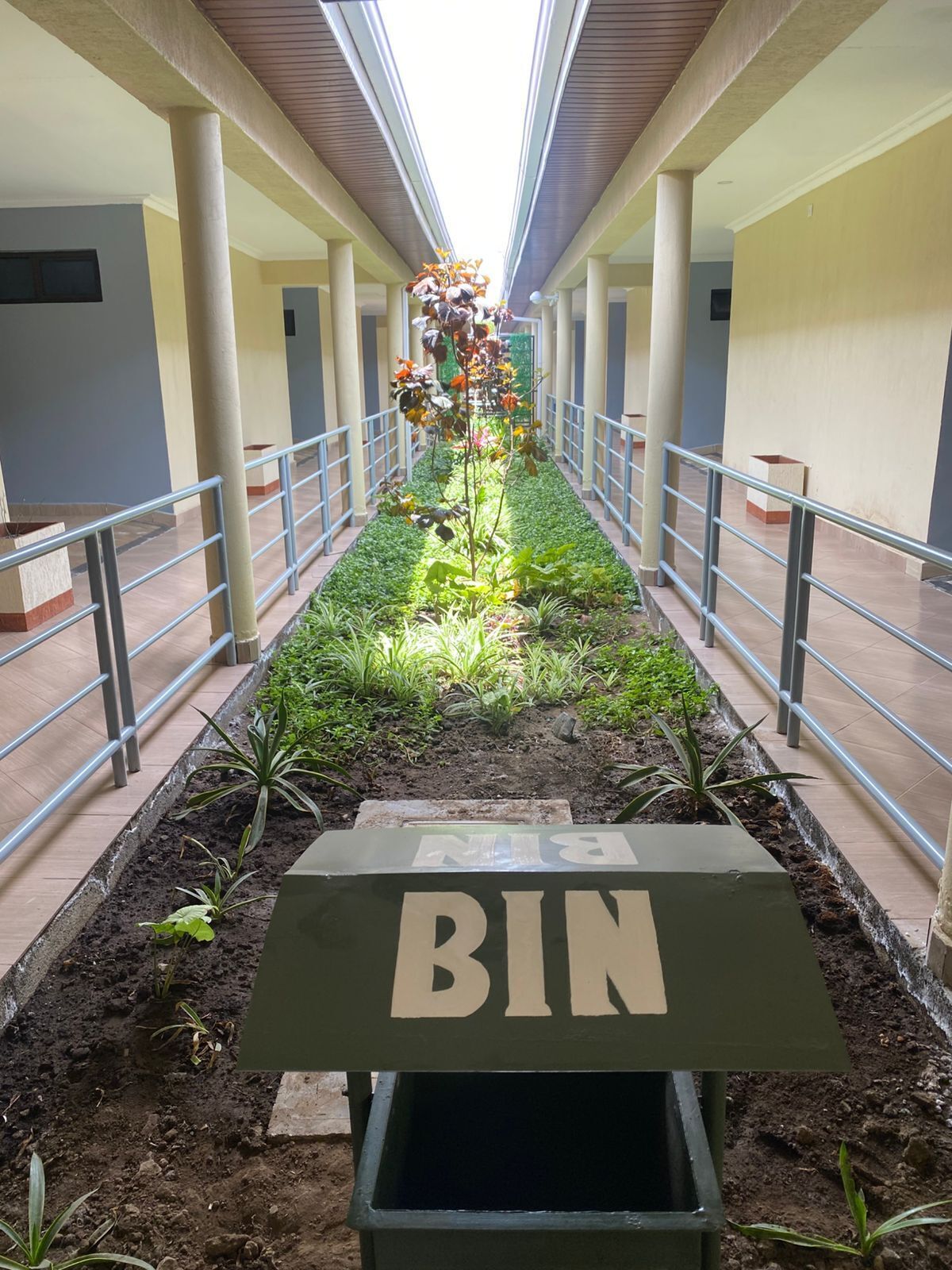 المنشأة من الداخل