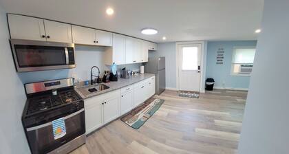 1st Floor Beach Access 2 Bedroom Apartment U10 in Geneva