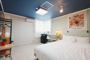 Klassieke driepersoonskamer | Hypoallergeen beddengoed, gratis wifi, beddengoed