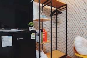 Standard Double Room, City View | Desk, free WiFi