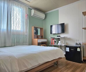 Standard Double Room, City View | Desk, free WiFi