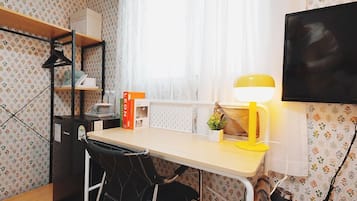 Standard Single Room, City View | Hypo-allergenic bedding, desk, free WiFi, bed sheets