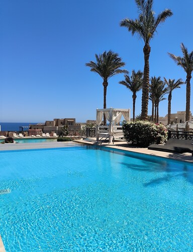 Charming 2-bedroom apartment with WiFi and AC in Sahl Hasheesh