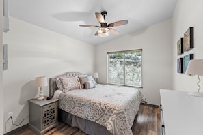 2 bedrooms, WiFi, bed sheets