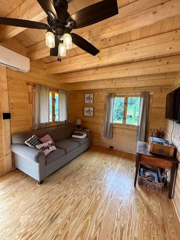Wood Haven Lodge 2 Bedroom - Shenandoah, VA