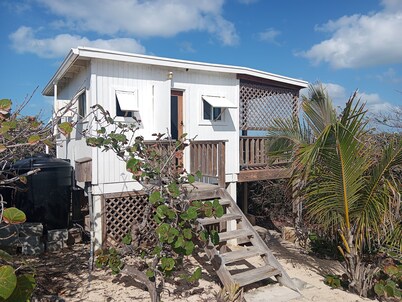 Cocolobba Cottage by the Sea in Whale Point