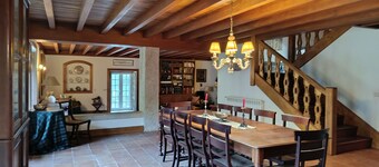 St. Anthony's House. Enjoy tradition, comfort and peace in a large space.