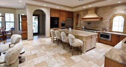 Spectacular Luxury 4500 sq ft home in Sarasota, Fl
