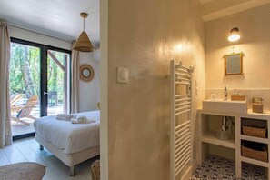 4 bedrooms, desk, iron/ironing board, WiFi - Villa Les Pins Agalis with swimming pool (Lège-Cap-Ferret)