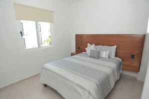 In-room safe, blackout curtains, iron/ironing board, free WiFi - CSR Rinconada del Sol (Playa del Carmen)