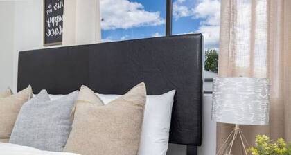 Nice Private Condo in Hartford