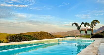 Windows house - Minimalist house in the mountains