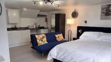1 bedroom, iron/ironing board, WiFi, bed sheets