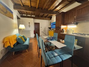 Interior - Montefienali La Loggia House Relaxation in a Medieval Chianti Village 3 Terraces (Toscana)