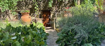 Montefienali La Loggia House Relaxation in a Medieval Chianti Village 3 Terraces