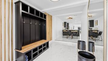 House, 3 Bedrooms, Pets Allowed, Sea Facing | Wardrobe