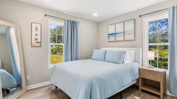 4 slaapkamers, een strijkplank/strijkijzer, gratis wifi, beddengoed