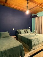 Loft família, sacada, vista para o pátio | Wi-Fi de cortesia
