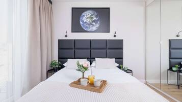 Desk, iron/ironing board, WiFi